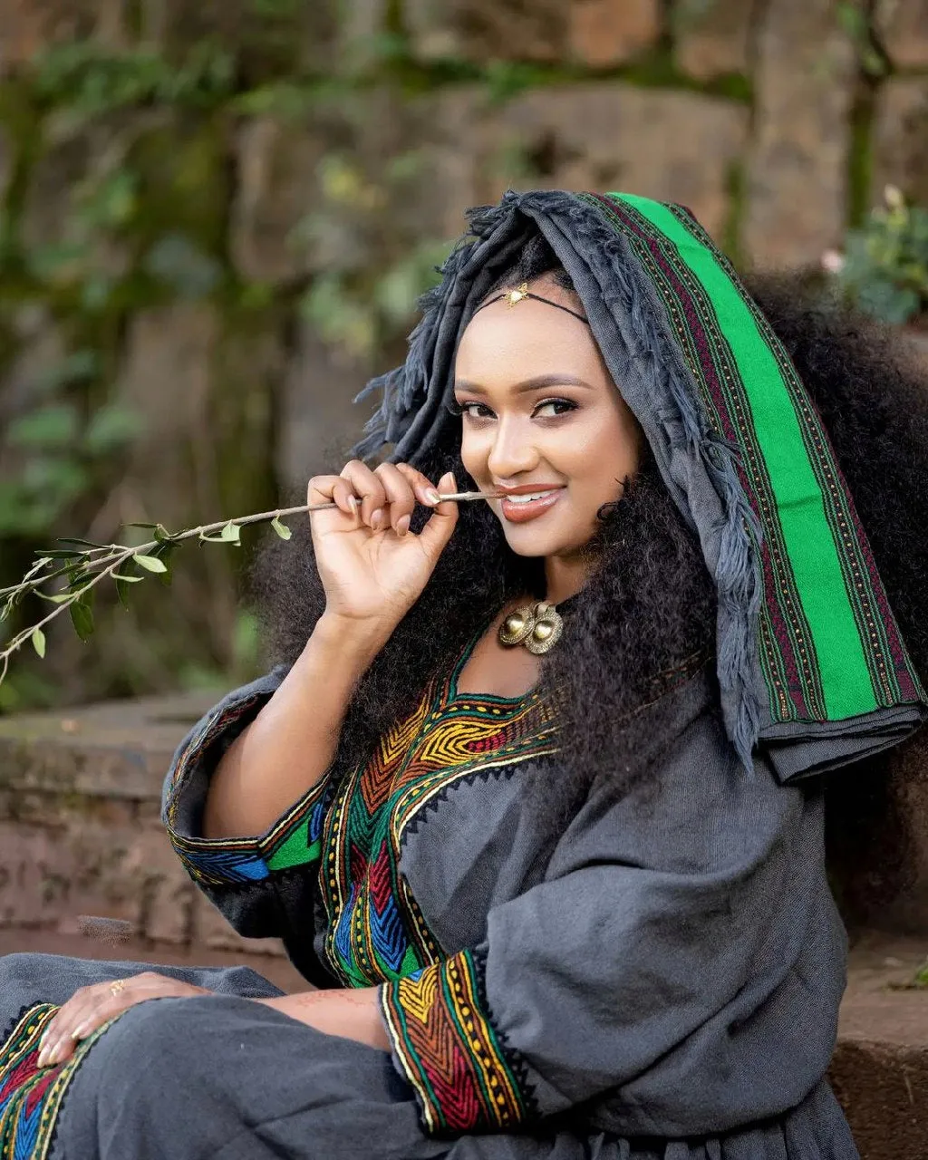Gorgeous Dark Design Ethiopian Traditional Dress Elegant Habesha Kemis